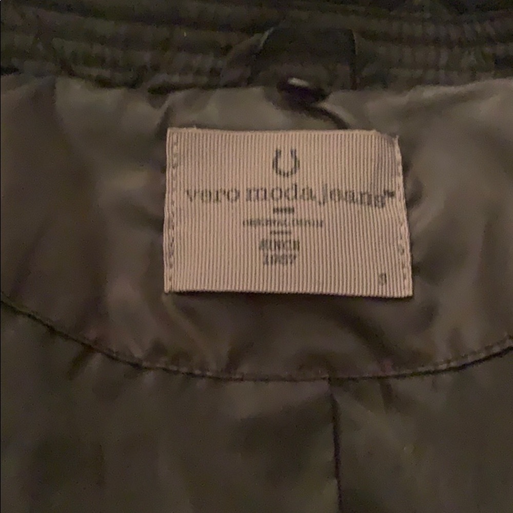 Bomber Jacket - Picture 2 of 4